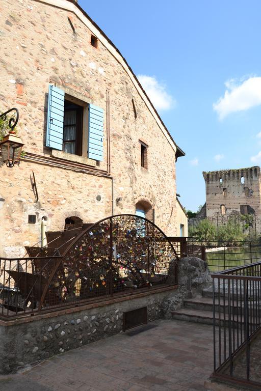 Le Finestre Su Borghetto Hotel วาเลจโจ ซูล มินโช ภายนอก รูปภาพ