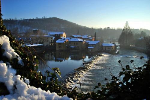 Le Finestre Su Borghetto Hotel วาเลจโจ ซูล มินโช ภายนอก รูปภาพ